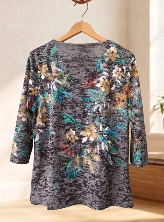 T-shirt chic motifs floraux et strass Christine Laure - Taille 44/46 – photo 2